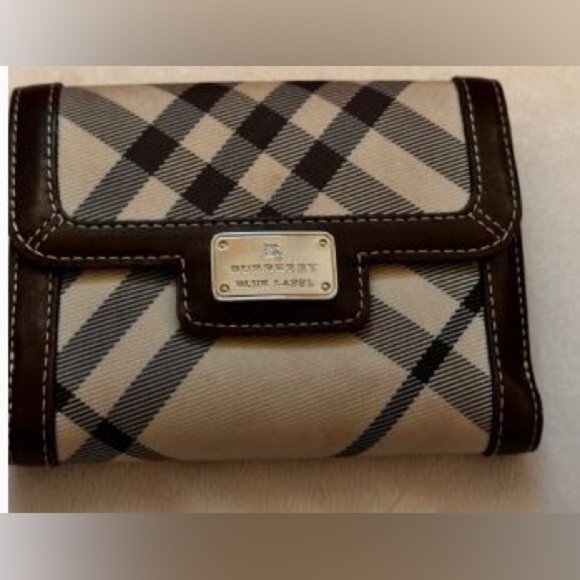 Burberry Blue Label Small Folding Wallet-6 Card Slots White Plaid Brown Leather - Picture 1 of 14